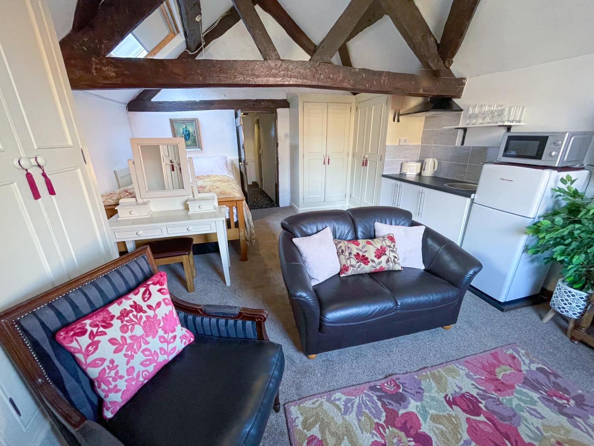 Lovely Self Equipped - 3 Minutes Walk From Centre * Chester